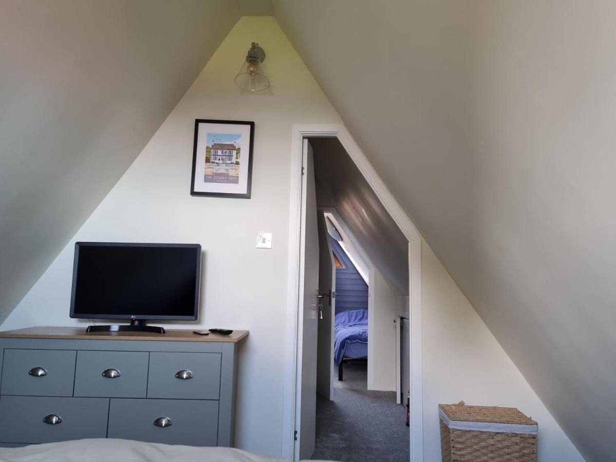 Chalet Brightstone Kingsdown Cliffs Location With Indoor Pool, Tennis Court, Mini-Golf Short Walk To Beach And 3 Great Local Pubs Exterior photo